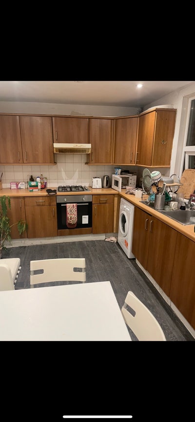 2 Bedrooms available June 1st Main Photo