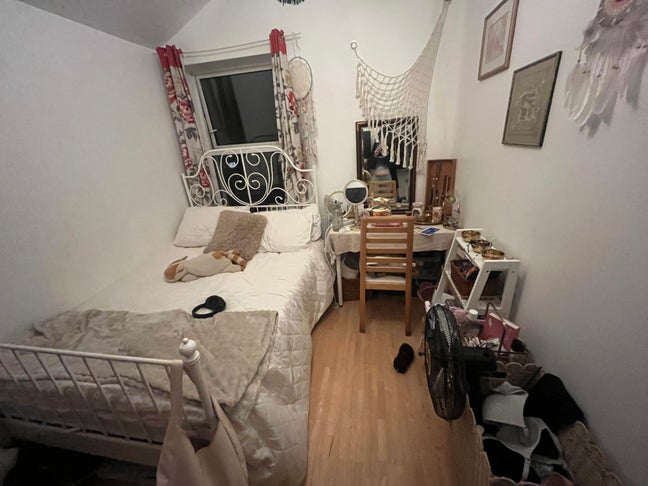 Urgent Move It for Gorgeous House!  Main Photo