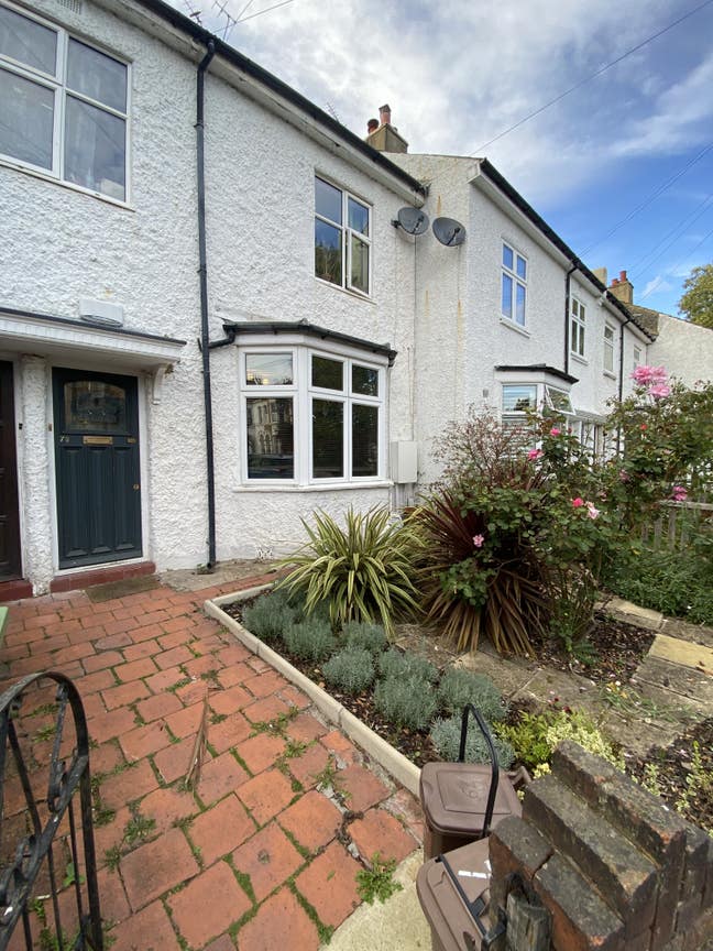 1-Bed Ground-Floor Garden Flat - 3 month let Main Photo