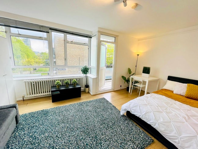 XXL Room in Pimlico - Private Balcony Main Photo