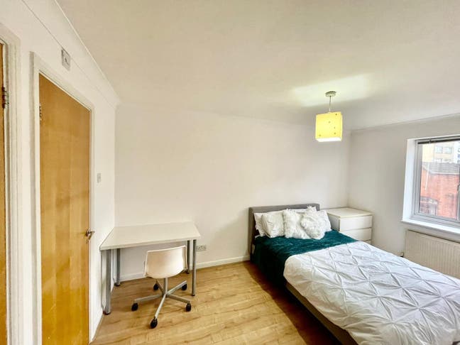 💎 Ensuite Room on the way to Tower Bridge Main Photo