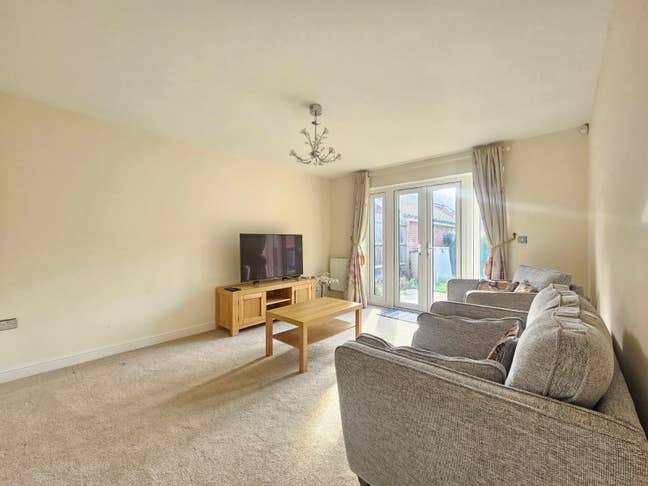 Lovely Detached House Botley Main Photo