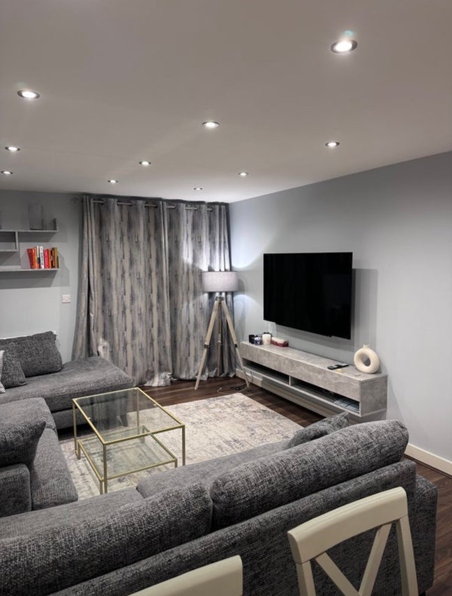 Cozy New Build Flat  Main Photo