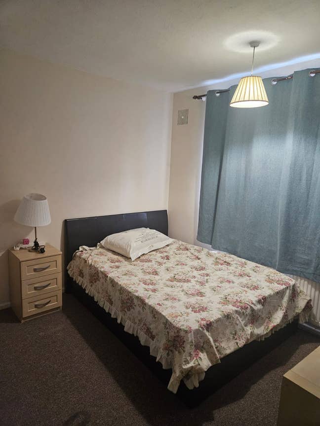 A Very neat and Bright double room  Main Photo