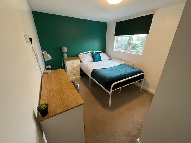  Double Bedroom Available ✨ Main Photo