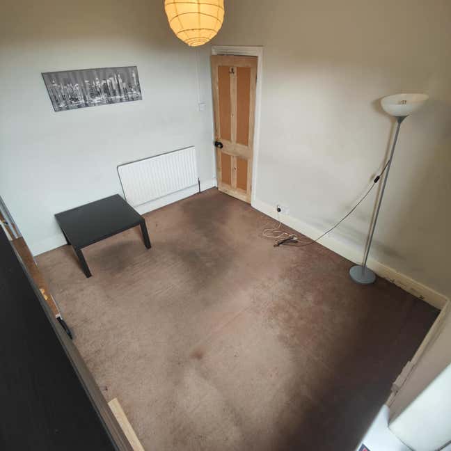 Spacious room near Cardiff City Center Main Photo