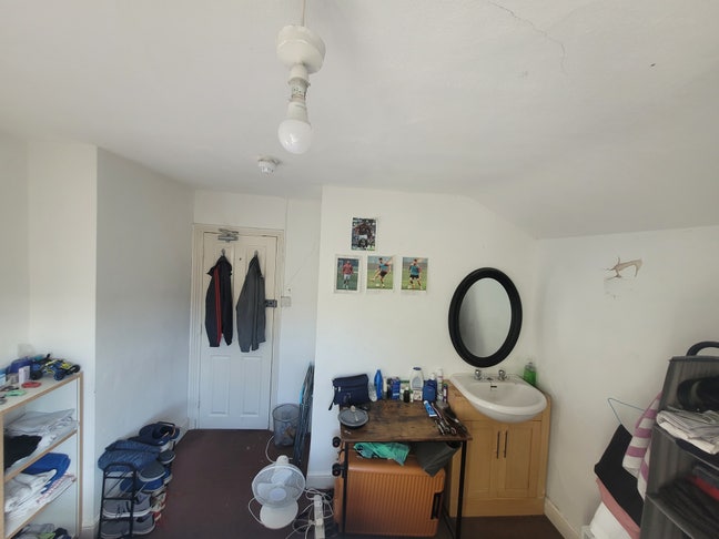 Double Room Near ARU Main Photo