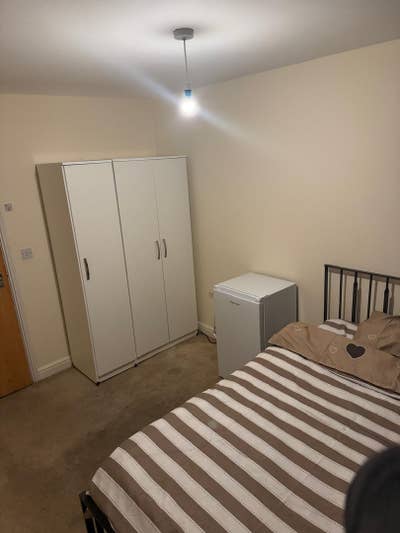 1 Bed, 1 Bath in Grays Town Centre RM17 Main Photo