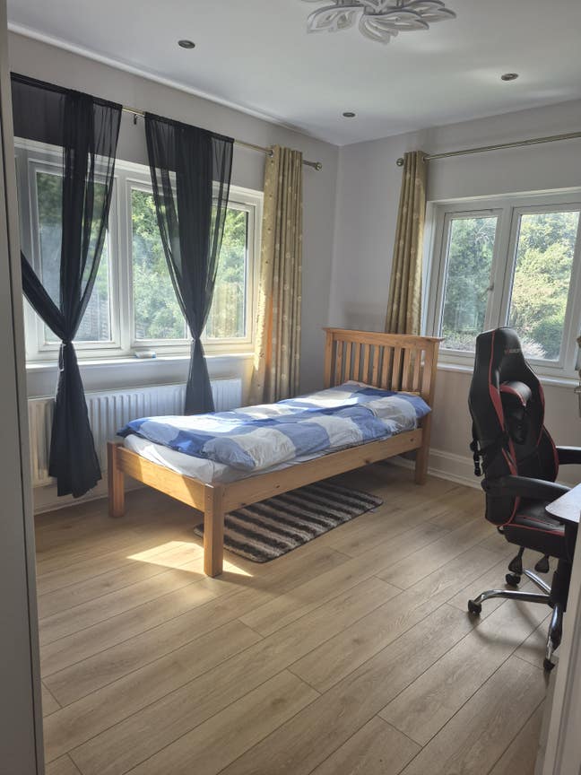 Bright Double room with views Main Photo