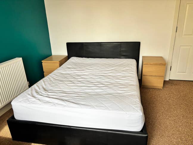 Beautiful Master Bedroom for a Couple Main Photo