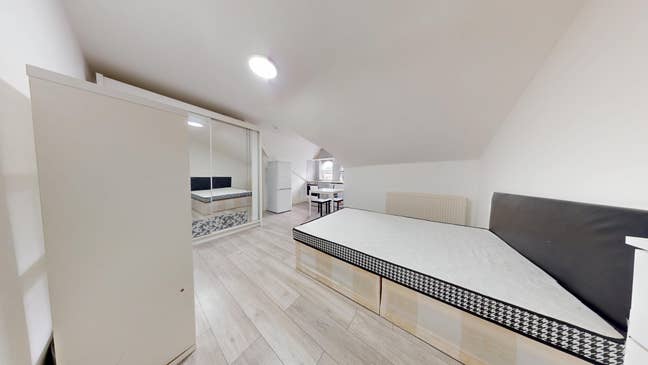 Spacious Studio Flat In Willesden Green, £1050 PCM Main Photo