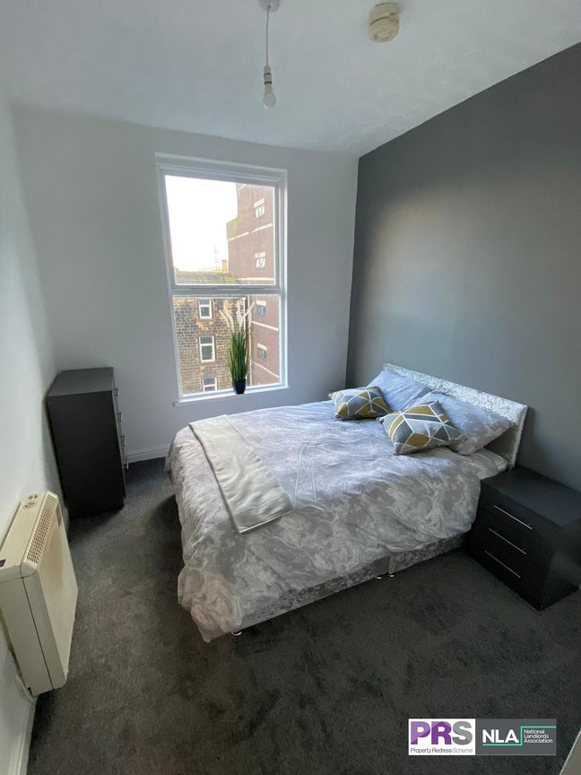2 Bed Flat in Great City Centre Location - BB11 Main Photo