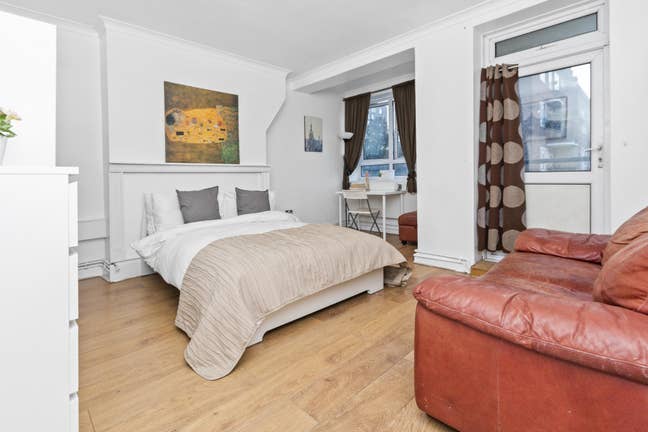 🌟 Spacious Room Steps from Liverpool Street 🌟 Main Photo