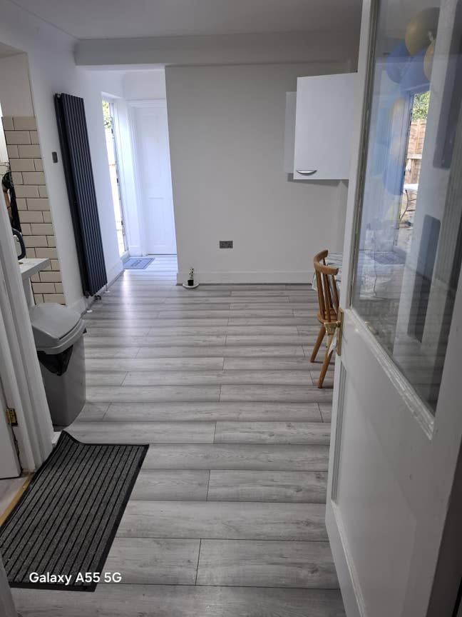 Rooms for Rent in Clean House Main Photo