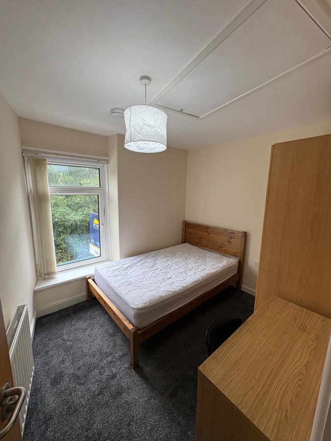 Female student only, Tenancy share takeover  Main Photo