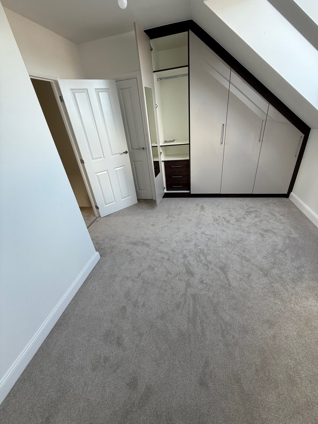 Looking for tenant  Main Photo