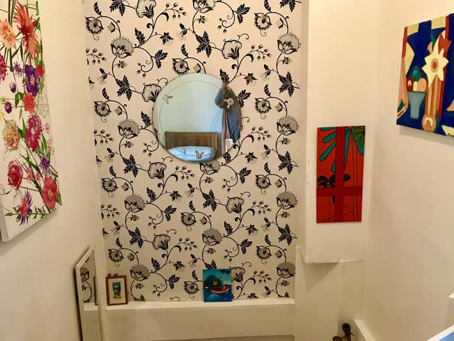 Two rooms in a 2 bedroom flat Main Photo