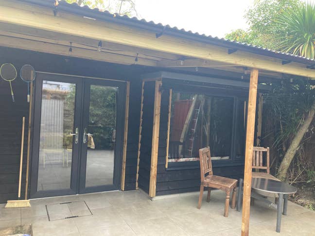 A self-contained garden annex Main Photo