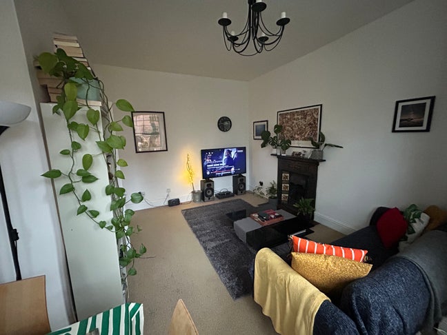 Double room in two-bed Highgate flat Main Photo