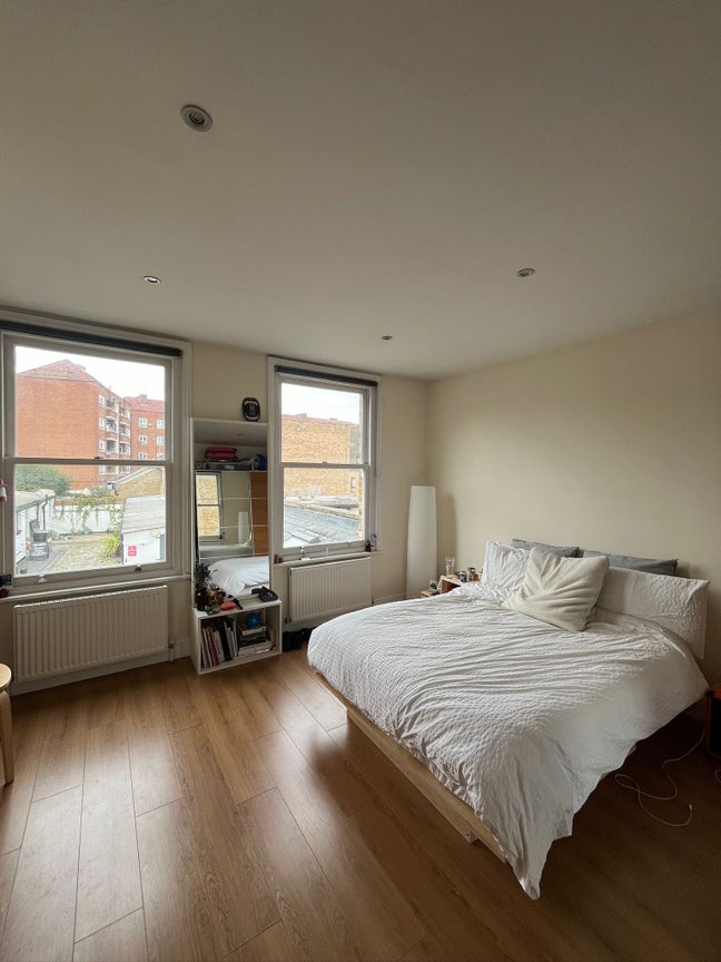 En Suite Double Room Available in Stoke Newington Main Photo