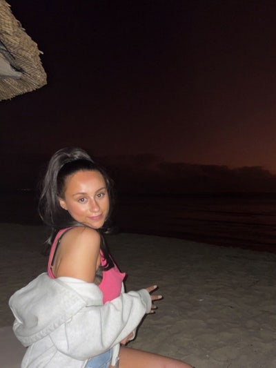 23 year old Female seeks an en-suite double room Main Photo