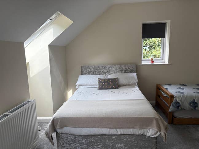 Luxury Triple Room - Central Ilkley Main Photo