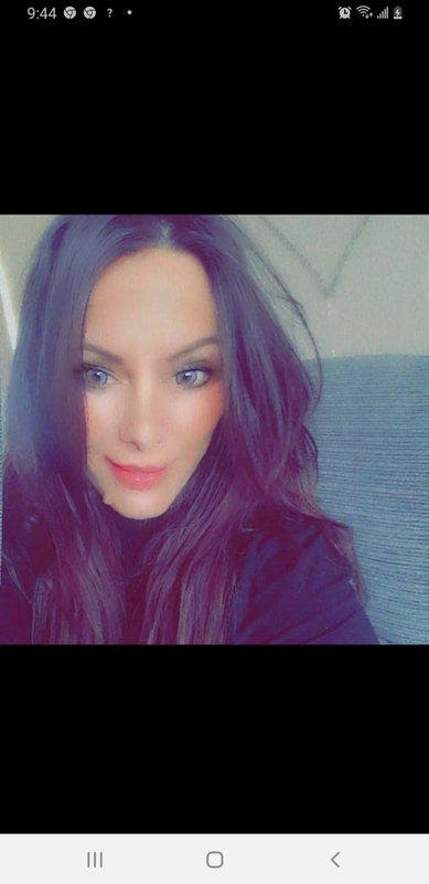 42 year old Female seeks a double room Main Photo