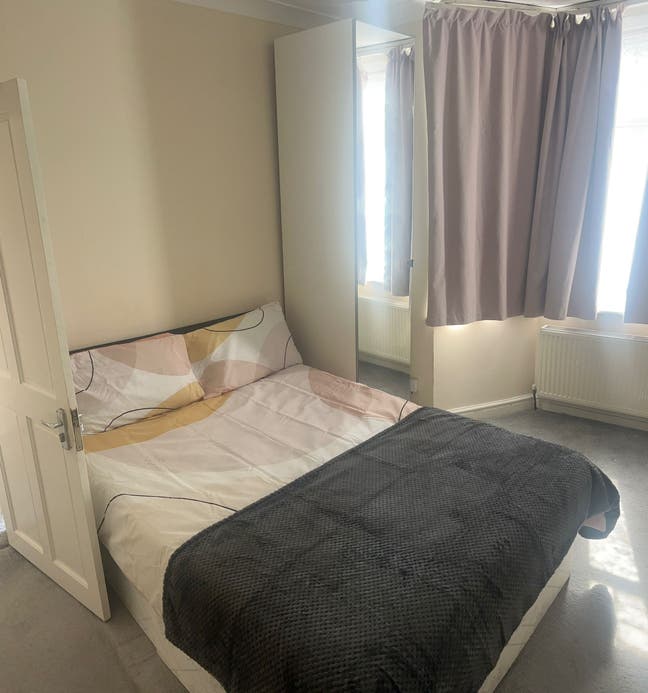 🌟 Double Room Available in Kingsbury Main Photo