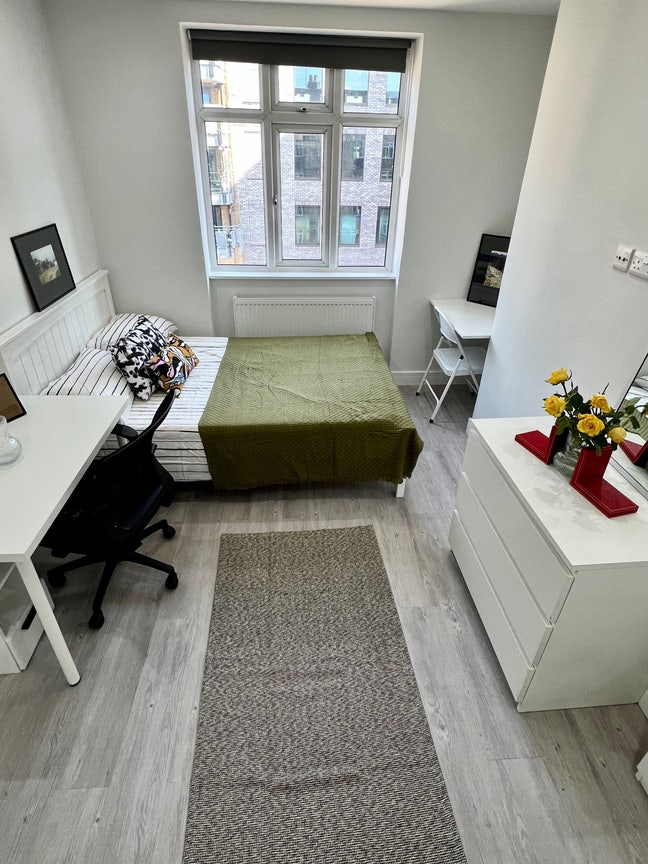Great offer-Move asap-2 rooms-1min Angel-No bills Main Photo
