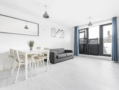 1 Double Bed in Flat Share Tooting - Professional Main Photo