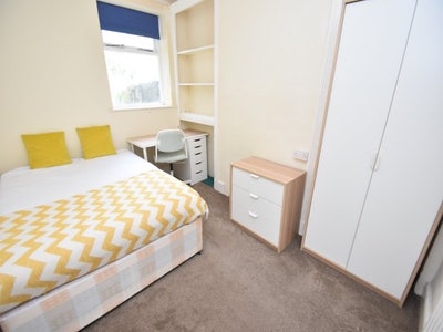 Flatmate needed Main Photo