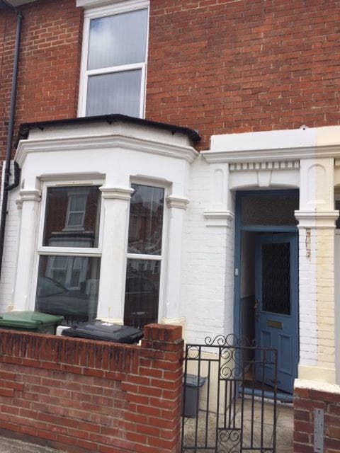 Last Room in  Superb House Southsea  Main Photo
