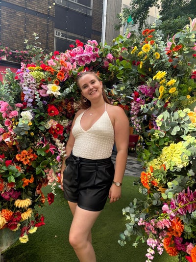 Looking for 2 double bedrooms or buddy ups! 🫶🏻 Main Photo