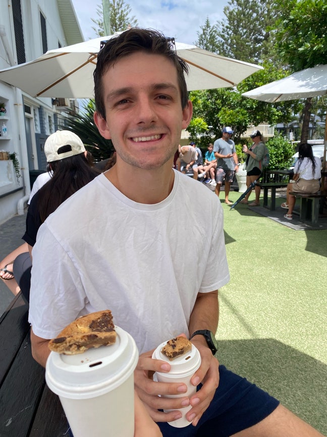 25 year old Aussie looking for flatmates  Main Photo
