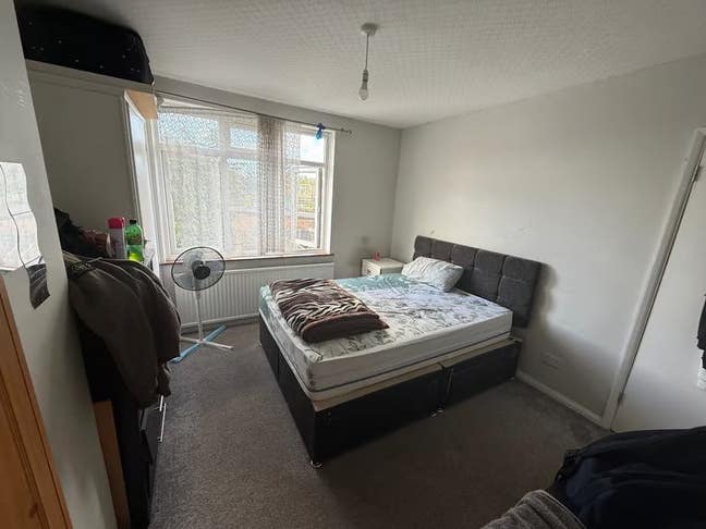 Two  Rooms Available in Rainham – RM13 9SE Main Photo