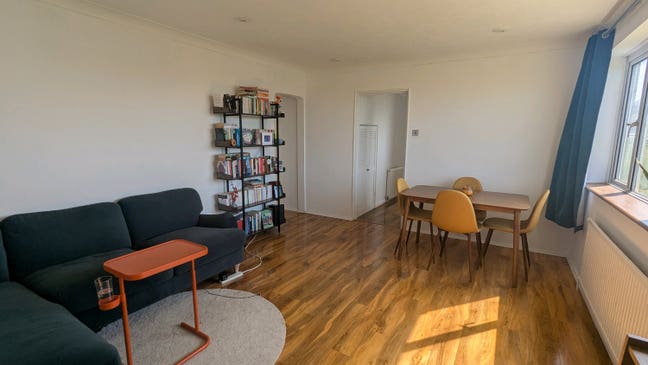 Two double bedrooms for rent in Telscombe Cliffs Main Photo