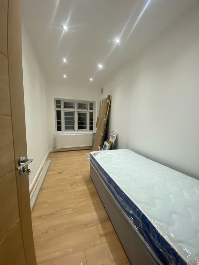 “Modern Room in Wembley Park – £750- HA9  Main Photo