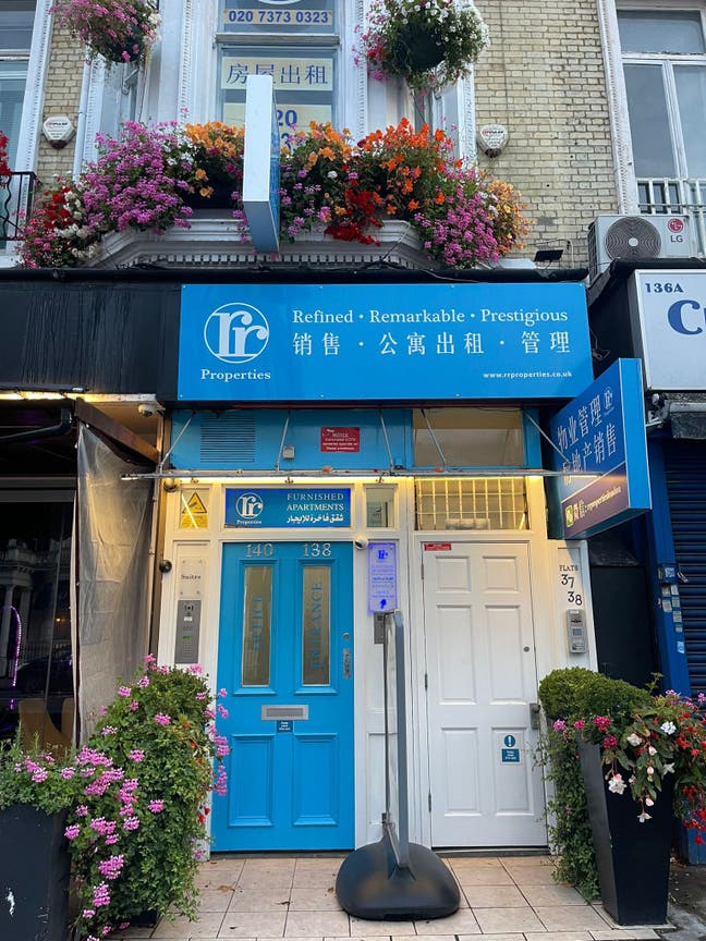 Single Bedsit in South Kensington SW7  Main Photo