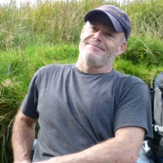 64 year old Male seeks a single or double room Main Photo