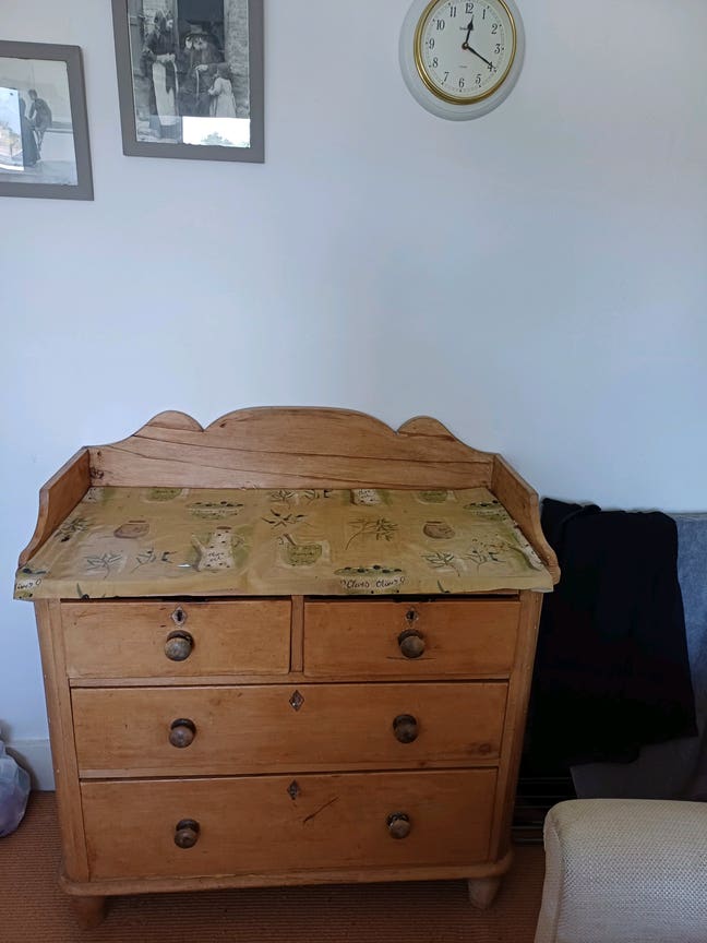 Spacious single room in Teddington Main Photo
