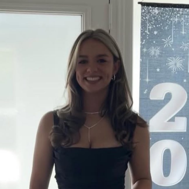 Looking for flatshare/buddy up  Main Photo