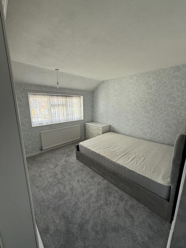 2x Double Room to rent Main Photo