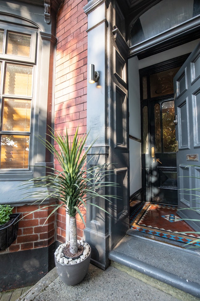 Boutique Victorian terrace  house share  Main Photo