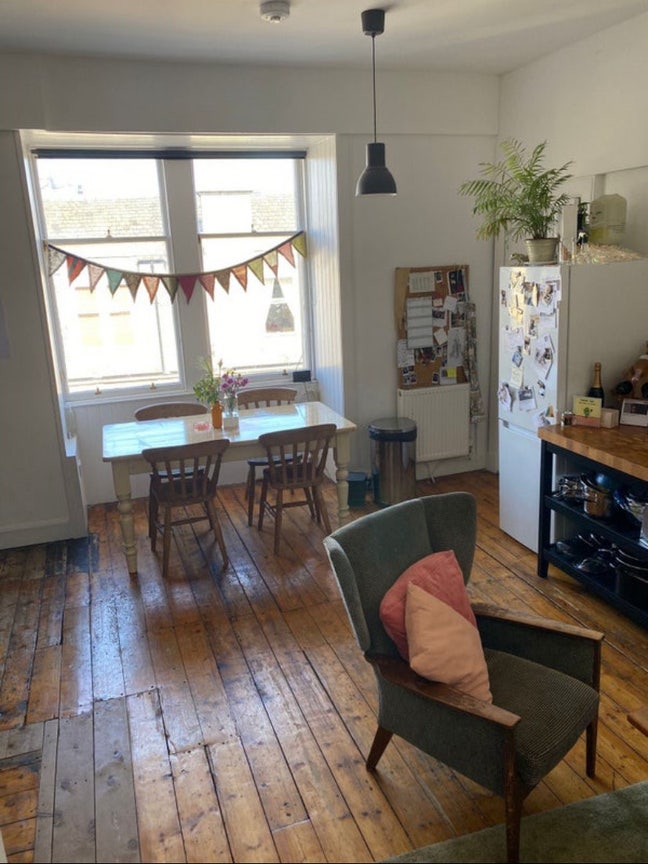 Double Room Available in Bruntsfield Main Photo