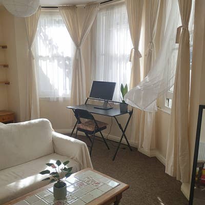 Large Double Bedroom in a Quiet Central Location  Main Photo