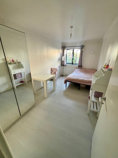 Bright, Spacious, Cosy Double Room Main Photo