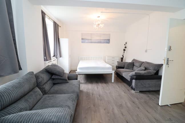 3 Luxurious Rooms in Swiss Cottage/Finchley Road Main Photo