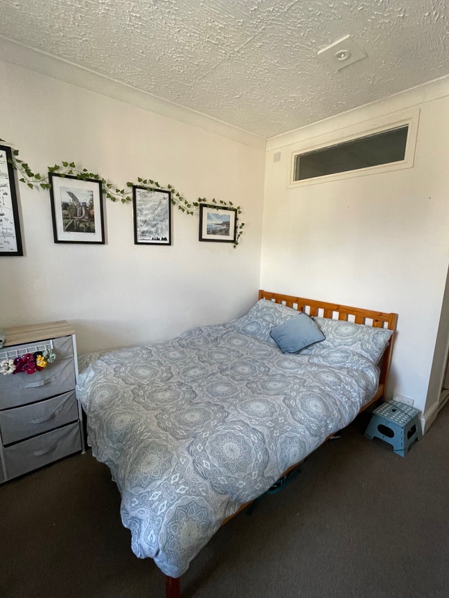Good Size Double Room with En-suite  Main Photo