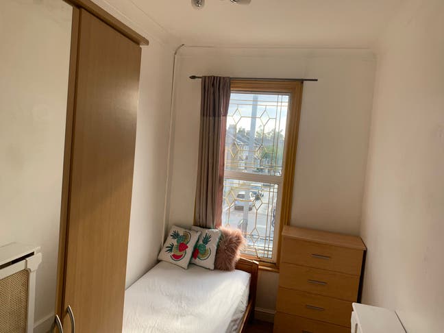Single room with big storage space in Walthamstow Main Photo