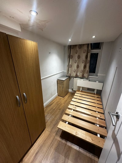 Large and Furnished rooms in Rainham  Main Photo